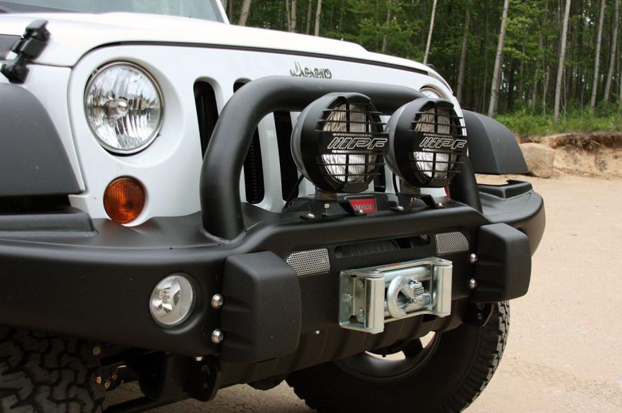  Jeep Wrangler Hemi AEV 2011 года  (фото 32 из 58)